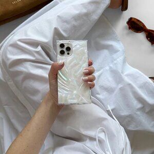 Flaunt SQUARE iPhone Case (iPhone 15 Pro Max)